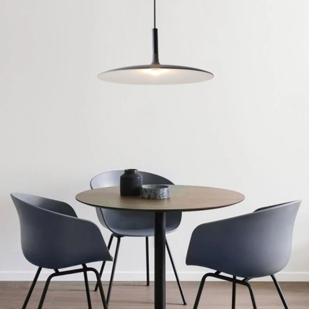 Le Lustre Distingué